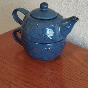 Pier 1 Blue Teapot and Cup Set
